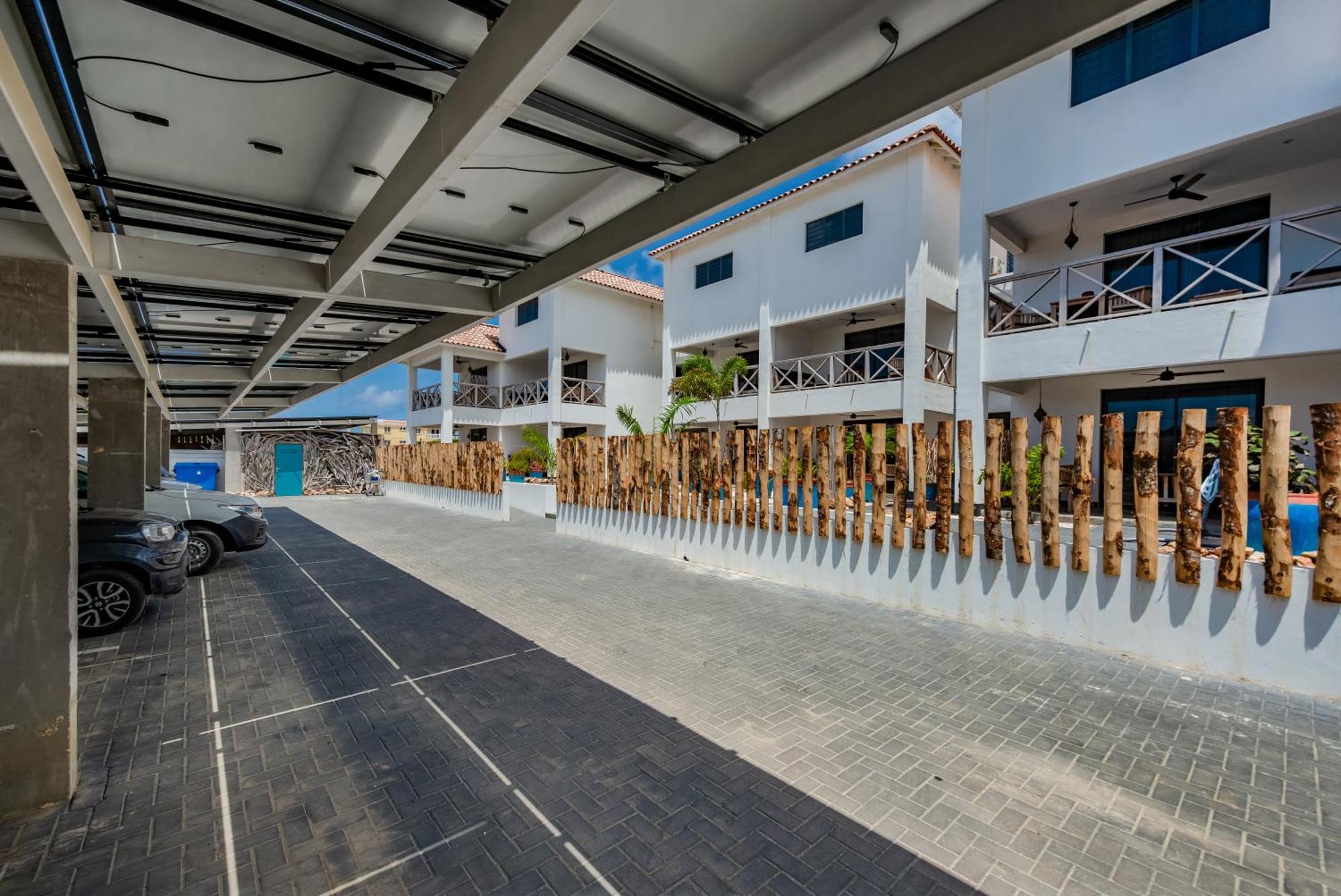 Bloozz Resort Bonaire คราเลนไดค์ ภายนอก รูปภาพ